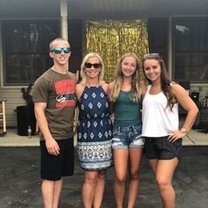 Meet your Posher, Terri